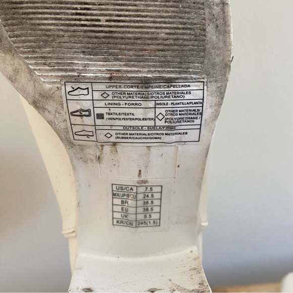 White cowgirl/cowboy boots - Picture 4 of 4